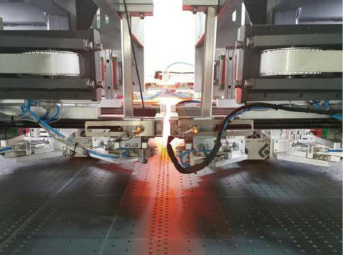 Σύστημα ελέγχου PLC Αυτοματοποιημένη μηχανή κατασκευής χαρτιού με χαρτί μεγέθους 700420300 και 1206080 mm για παραγωγή