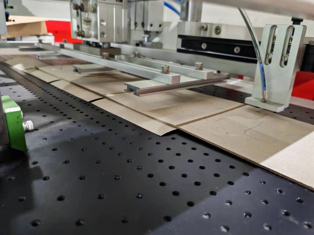 Διανοητικό Σύστημα Κατασκευής Κουτιών υψηλής ταχύτητας 20-30pcs/min κατάλληλο για κουτιά κρασιού κουτιά σωλήνων